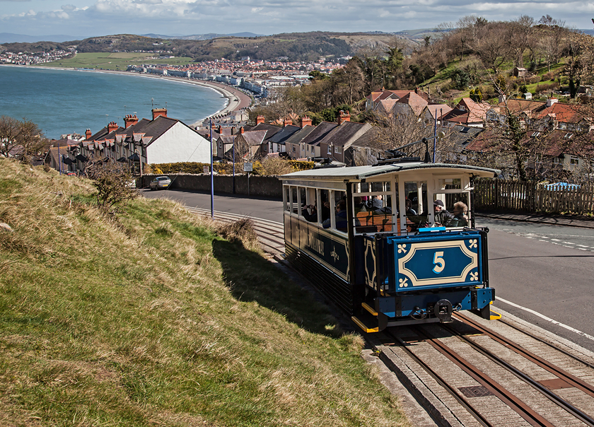 Great Orme, jaw droppingly gorgeous, this limestone headland in Llandudno is a 350 million-year-old beauty spot featuring a wealth of local archaeology and history.